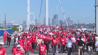 15 Temmuz Şehitler K&ouml;pr&uuml;s&uuml;'nde "İrade Bizim, Zafer Bizim" y&uuml;r&uuml;y&uuml;ş&uuml; d&uuml;zenlendi