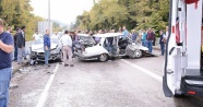 2 ilde trafik kazaları: 2 ölü, 7 yaralı