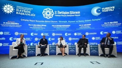 2. İletişim Şurası &ccedil;alıştay, rapor sunumlarının yapıldığı panel oturumlarıyla devam etti