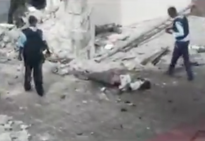 Somali'de bombalı saldırı -videolu-