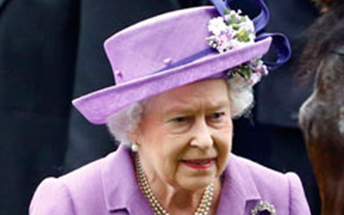 İngiliz'in Kraliçe'si, 37 bin dolar maaşa yatılı şoför arıyor