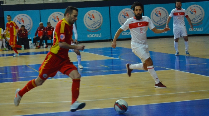 Futsal Milliler Romanya’ya mağlup oldu