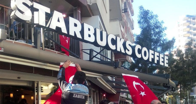 Los Angeles’e misilleme: Starbucks'a Ay Yıldızlı Al Bayrak!..