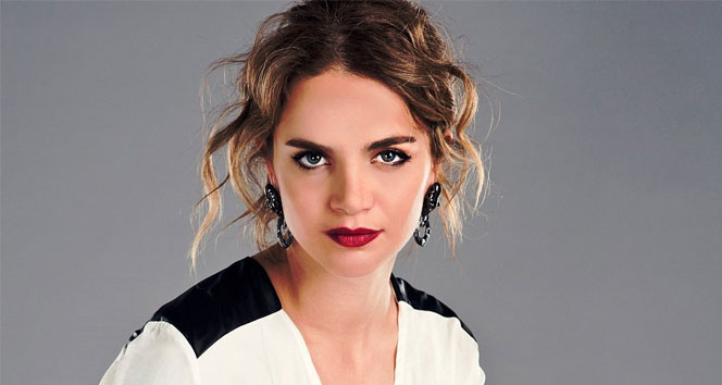 Tuğçe Kazaz siyasete mi giriyor!