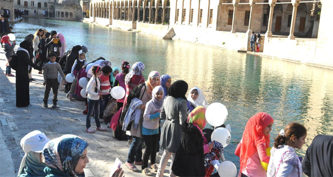 Başakşehir 150 Suriyeli öğrenciyi Şanlıurfa’da ağırladı