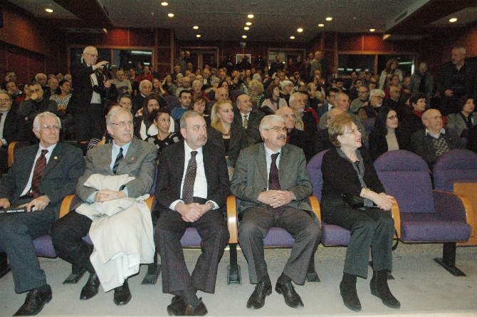 “The Gulen” filminin galası, 'Darbeci Baro' salonunda yapıldı