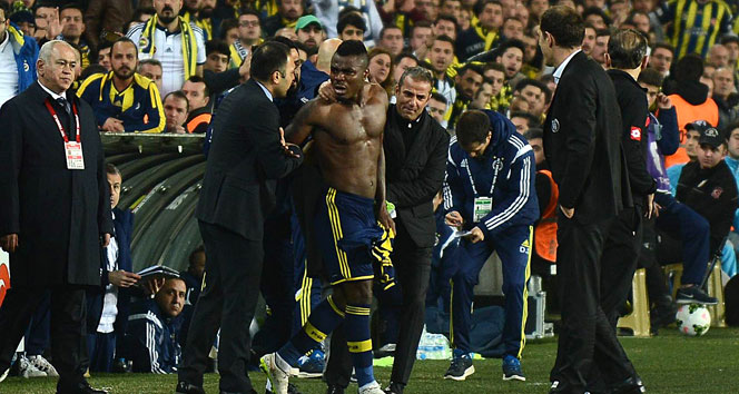 Sosyal medyada Emenike tepkisi!