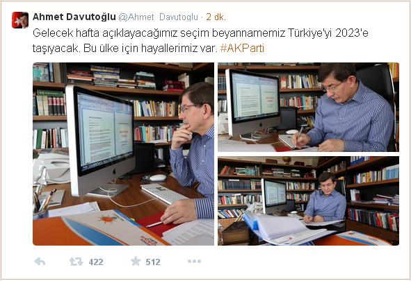 Davutoğlu, çalışma ofisinde çekilen fotoğrafları tweetledi