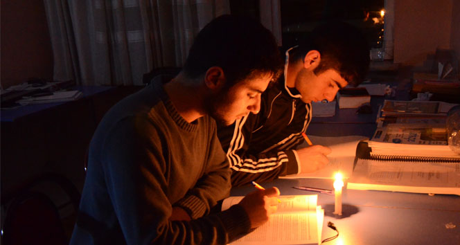 İstanbul'da Salı, Çarşamba 10 saati aşkın elektrik kesintisi