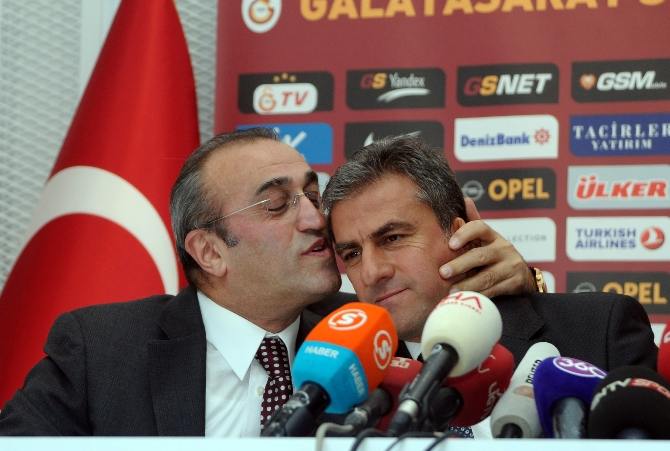 "Sneijder benim hayatımı da, ma&ccedil;ı da kurtardı"