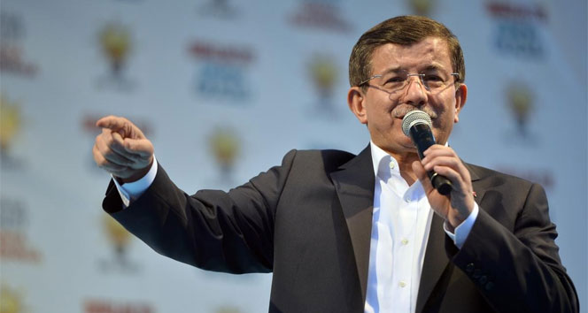 Başbakan Davutoğlu, Osmaniye'de Bahçeli'yi yuhalatmadı