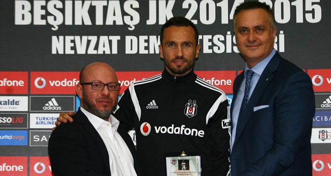 Beşiktaş'tan Bilic ve Sivok'a veda