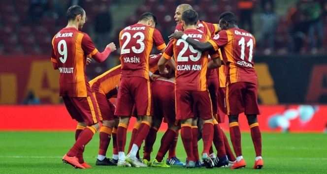 Galatasaray liderliği korumak istiyor