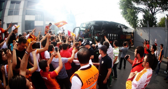 Galatasaray’a coşkulu uğurlama