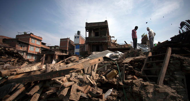 Nepal'de yeni depreminin bilançosu artıyor