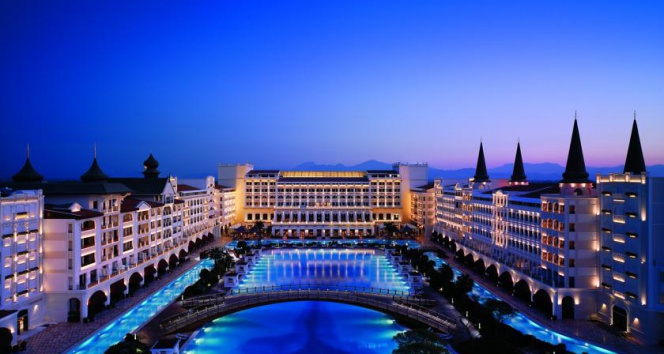 Antalya’da 720 milyon TL’lik otelin icrasından vazgeçildi