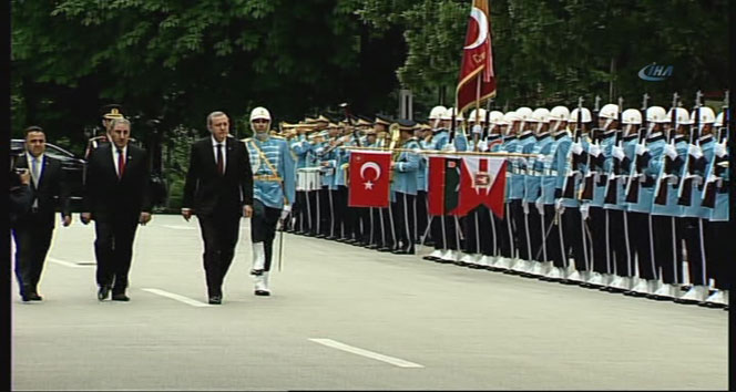 Cumhurbaşkanı Erdoğan, TBMM’de törenle karşılandı