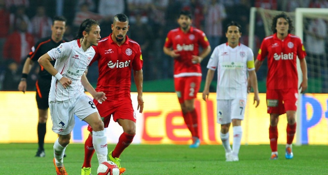 Süper Lig'in son takımı Antalyaspor