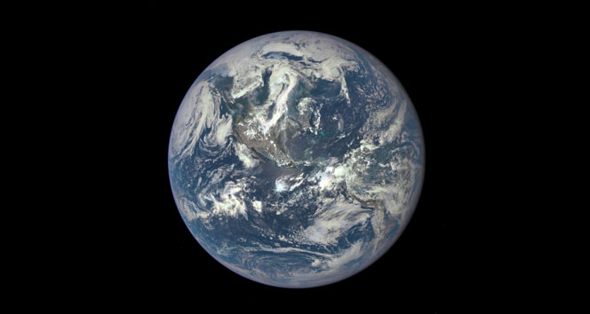 1,6 milyon kilometre mesafeden Dünya fotoğrafı