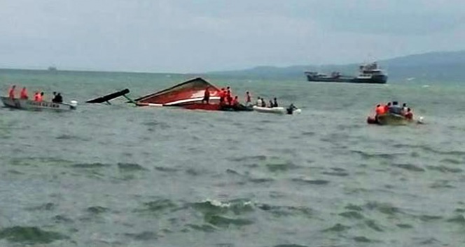 Filipinler’de yolcu feribotu battı: 36 ölü