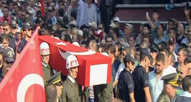 Şehit askerin cenazesinde gözyaşları sel oldu