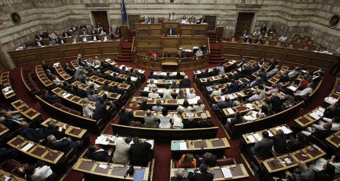 Yunan Parlamentosu ’tedbirler paketi’nin kabul etti