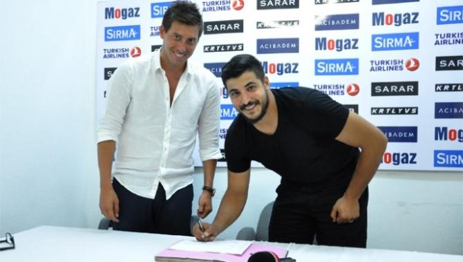 Milli oyuncu Beşiktaş’la sözleşme imzaladı