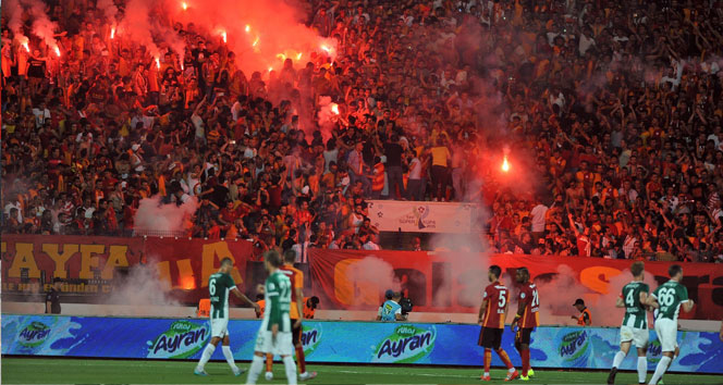 Galatasaray ve Bursaspor'a PFDK şoku