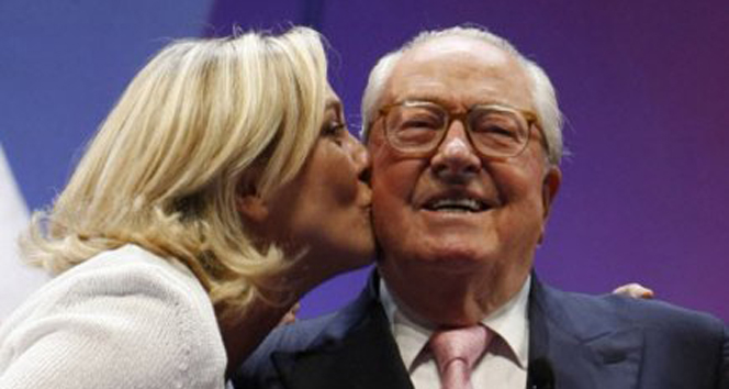 Faşist Le Pen'i, kurduğu partiden kendi kızı kovdu