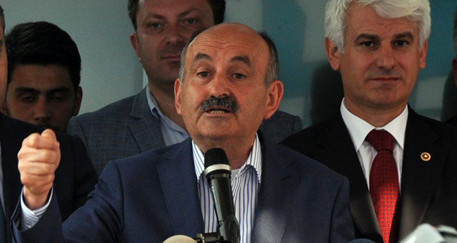 Sağlık Bakanı Müezzinoğlu'ndan PKK'nın yaktığı ambulanslara tepki