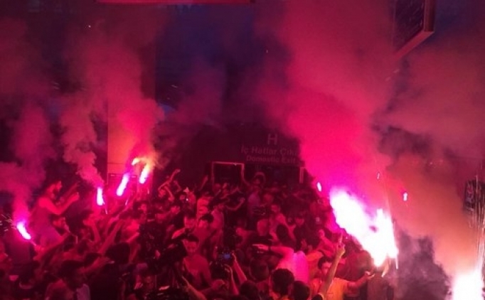 Galatasaray'a Ankara'da çılgın karşılama!
