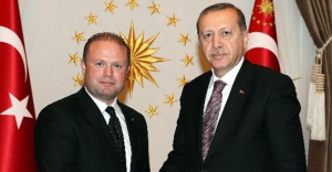 Malta Başbakanı’nı kabul etti