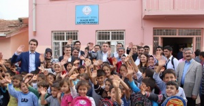 AK Parti’den Diyarbakır’daki 3 bin öğrenciye kırtasiye desteği