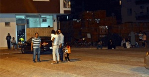 Antalya’da depremle panikleyen halk sokağa döküldü!