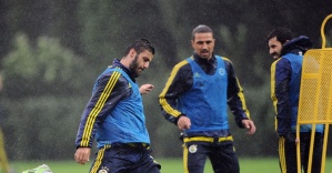 Fenerbahçe derbi hazırlıklarına başladı