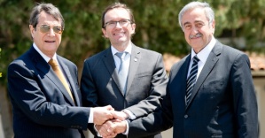 Kıbrıs’ta liderler yeniden bir araya geldi