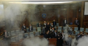 Kosova’da muhalefet yine gaz attı