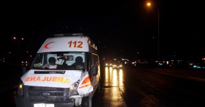 Ambulansa minibüs çarptı: 5 yaralı