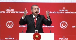 ’Cumhuriyeti savunurken Osmanlı’yı reddedemedeyiz’
