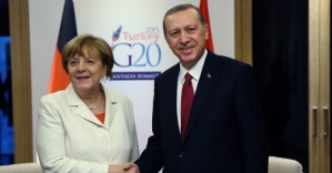Erdoğan Merkel’le görüştü