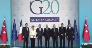 G-20 liderlerinden saygı duruşu