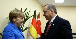 Merkel ile görüştü