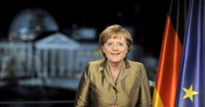 Merkel’den Davutoğlu’na tebrik telefonu