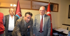 Trabzonspor’da başkan adayına taahhütname imzalatıldı