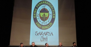 Fenerbahçeliler öğrencilerle söyleşti