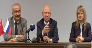 A.Ü. Rektörü İbiş, Rus öğrencilerle buluştu