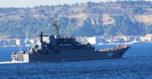 Rus gemisi Türk teknesine ateş açtı!