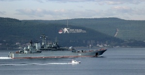 Füzeli o Rus savaş gemisi yine süzülerek Boğaz’dan geçti