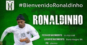Ronaldinho transferi şaka çıktı!