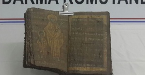 800 yıllık el yazması İncil ele geçirildi